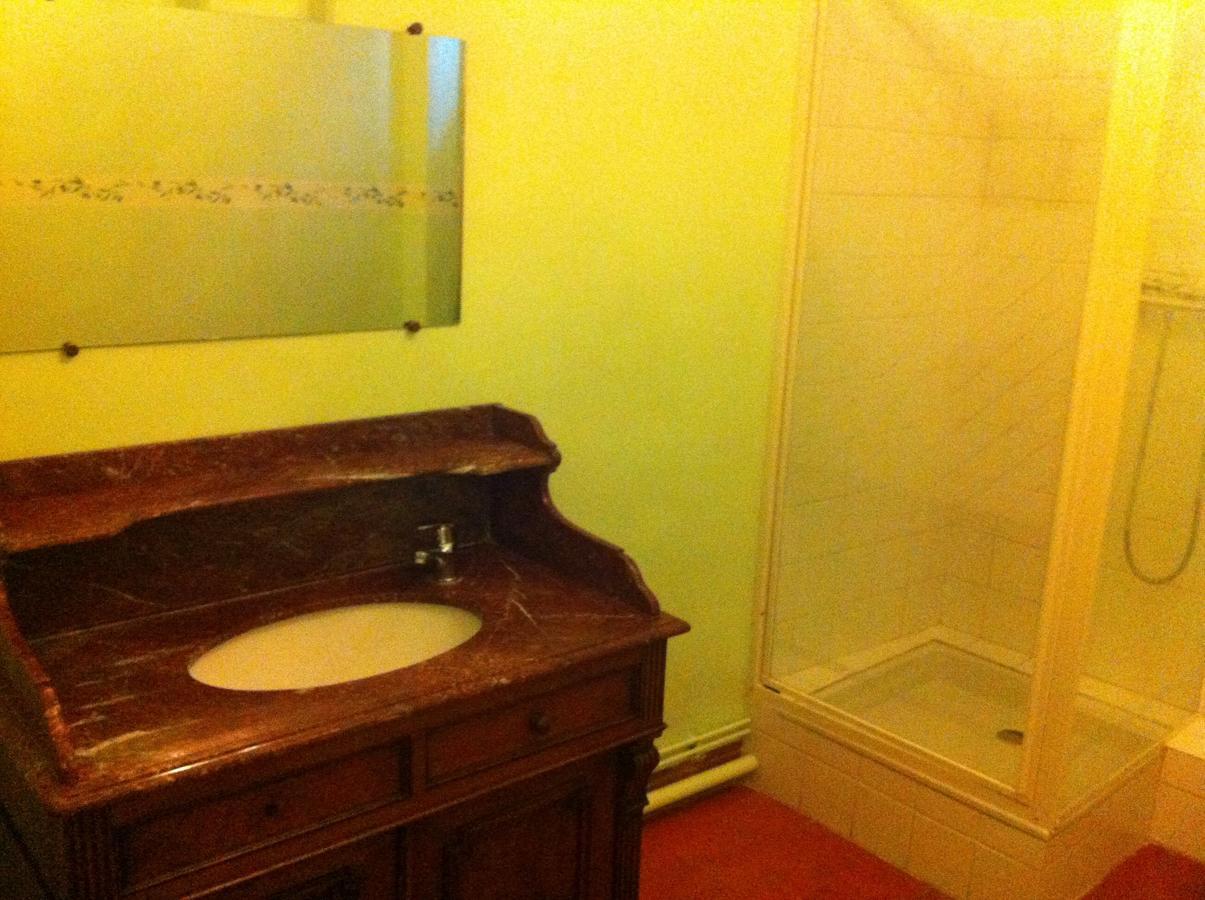 La Maison Quarante Bed & Breakfast Room photo