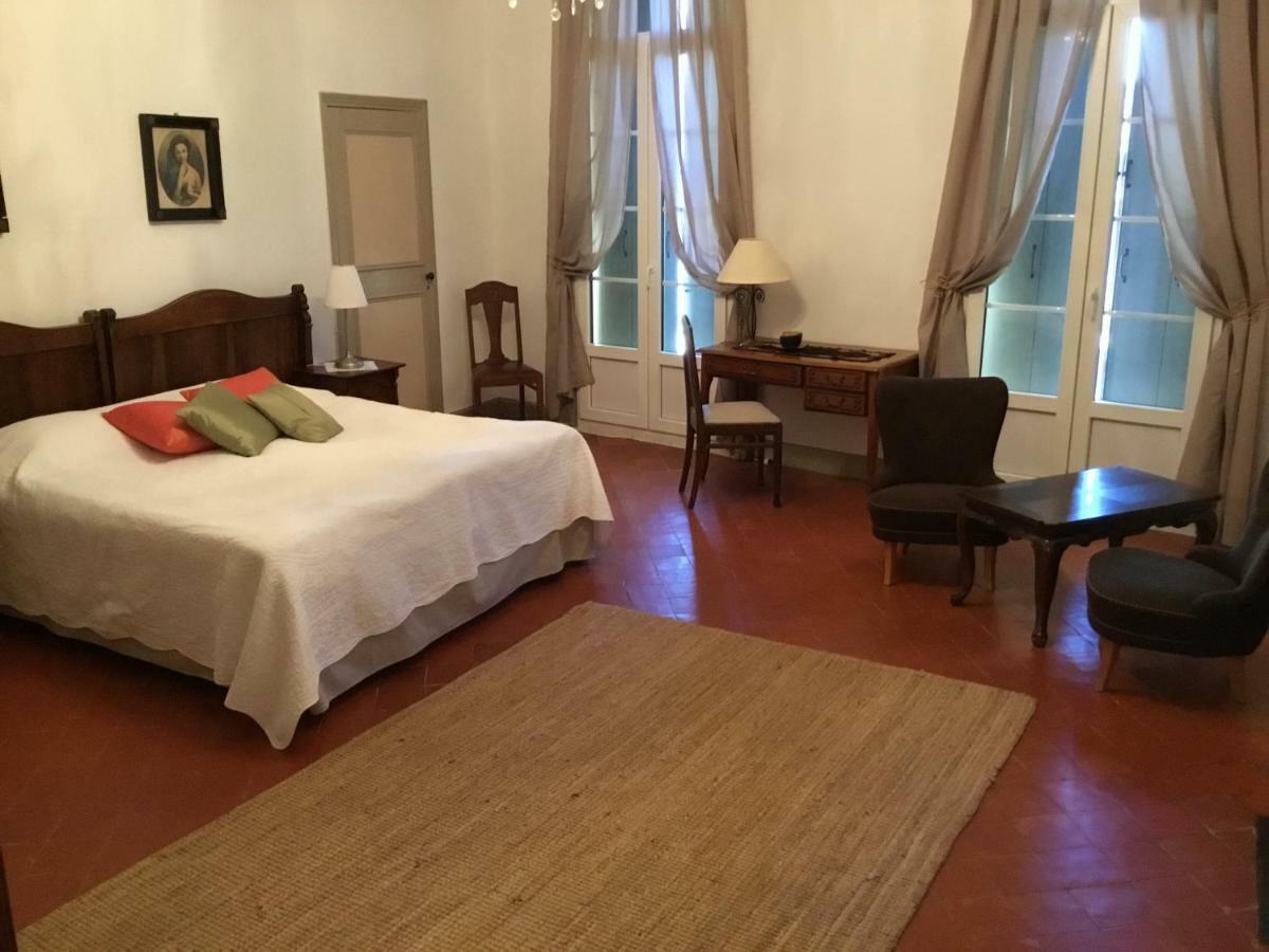 La Maison Quarante Bed & Breakfast Exterior photo