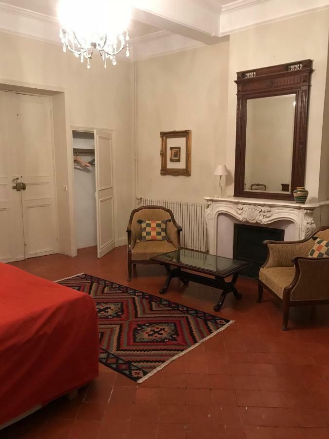 La Maison Quarante Bed & Breakfast Room photo