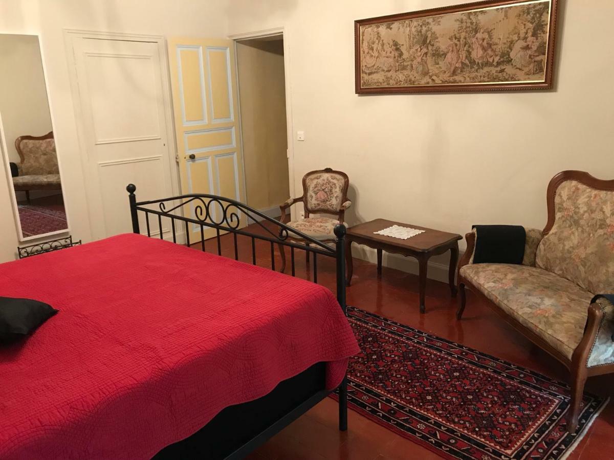 La Maison Quarante Bed & Breakfast Room photo